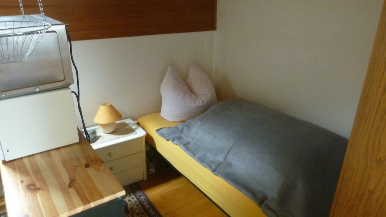 Ferienwohnung Гилхинг Екстериор снимка