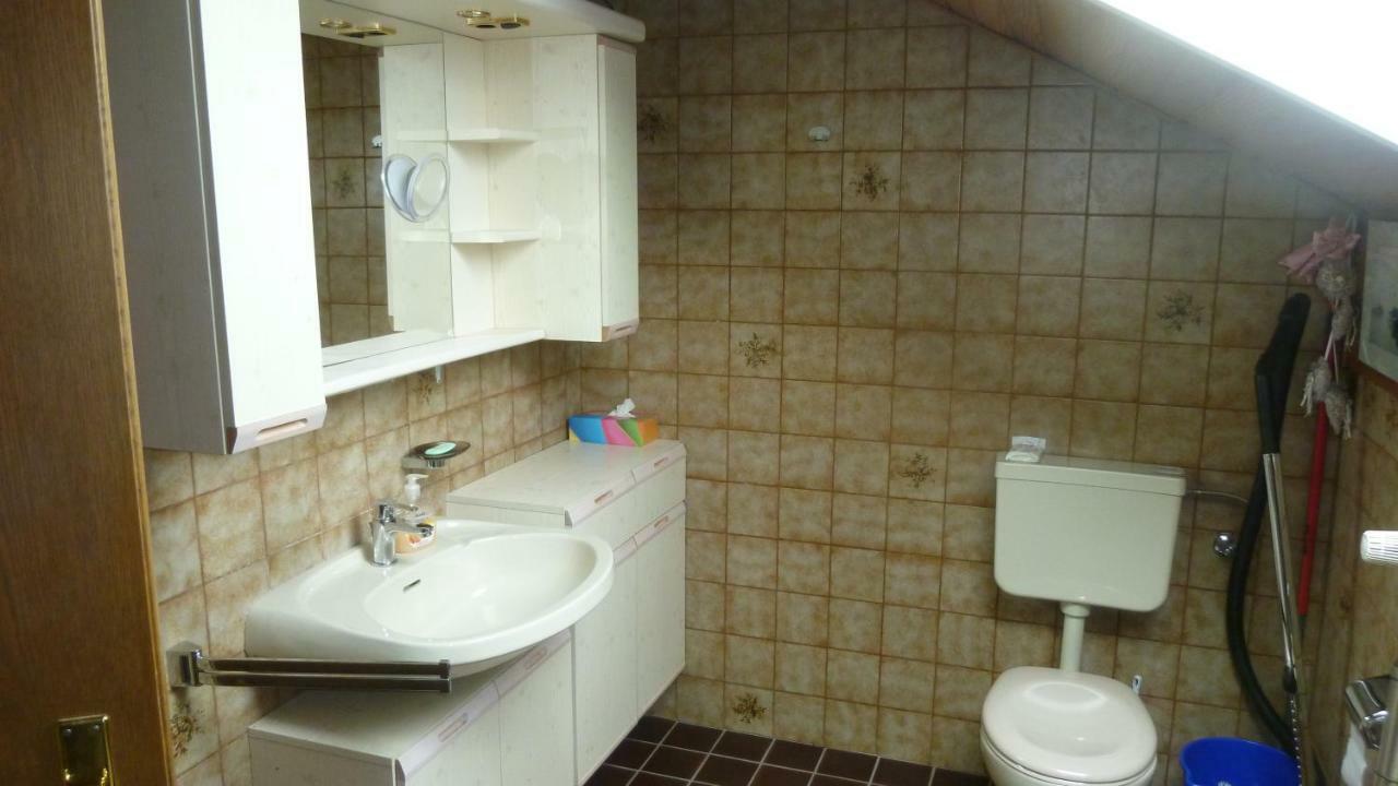 Ferienwohnung Гилхинг Екстериор снимка